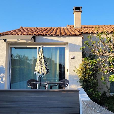 Meze Avec Vue Face A L'Etang Villa Dış mekan fotoğraf