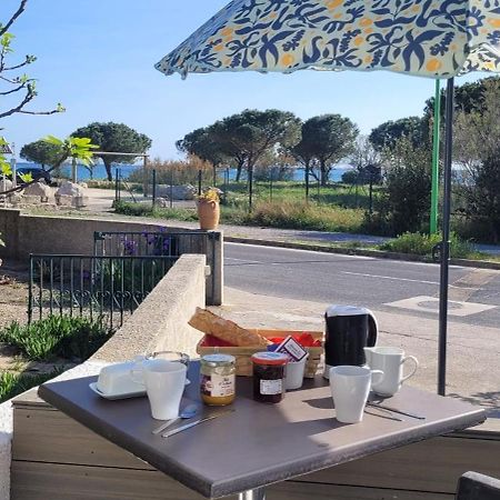 Meze Avec Vue Face A L'Etang Villa Dış mekan fotoğraf